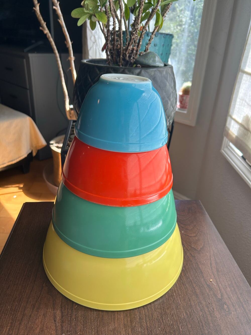 VTG Pyrex Primary Colors Nesting Mixing Bolws Set Of 4 - 401, 402, 403, 404